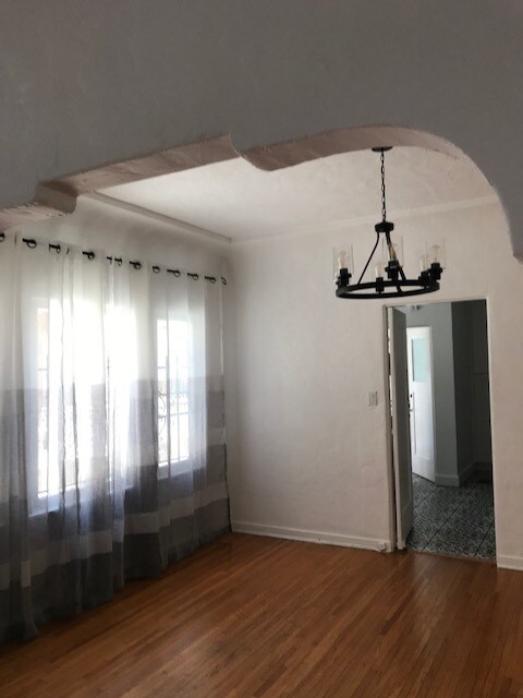 LR to DR view - 916 S Orange Grove Ave