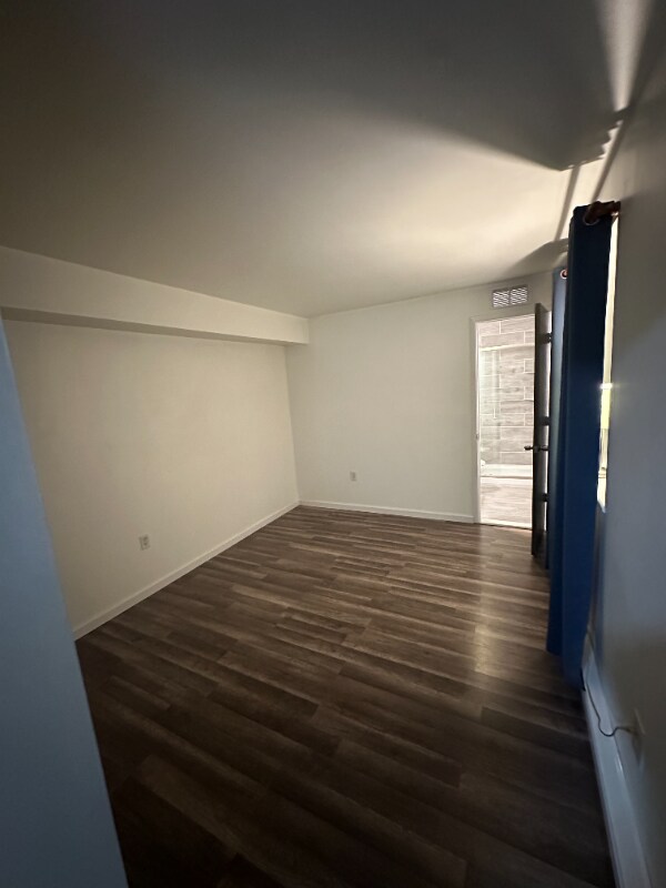 Building Photo - 411 McGuigan Pl