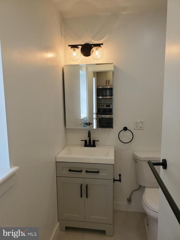 Building Photo - 4663 Umbria St