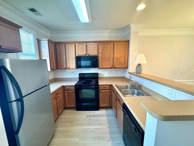 Building Photo - Townhome located in Eastfield Prosperity Village with 2BR/2.5BA One car garage