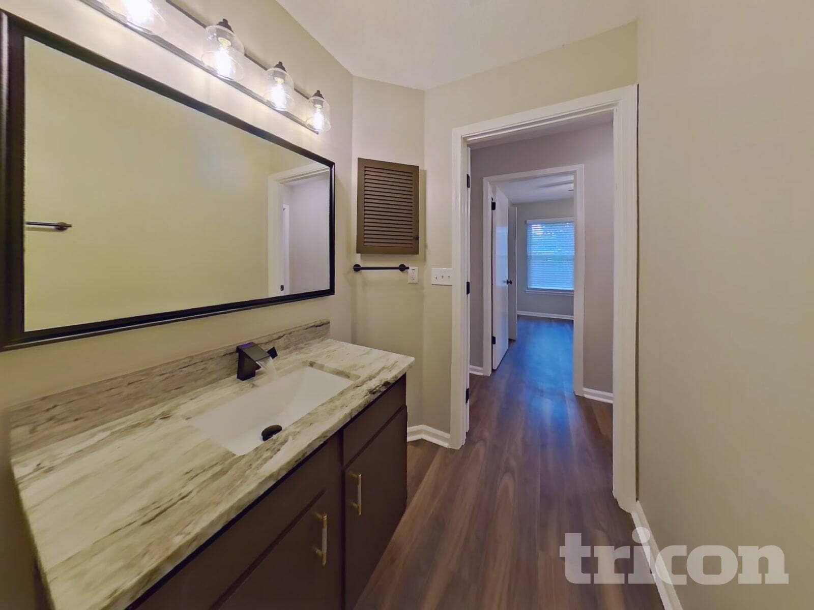 Building Photo - 7580 Falcon Trace Dr W