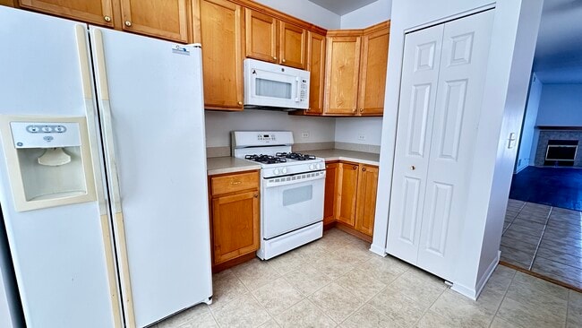 Building Photo - 1535 Reserve Ln