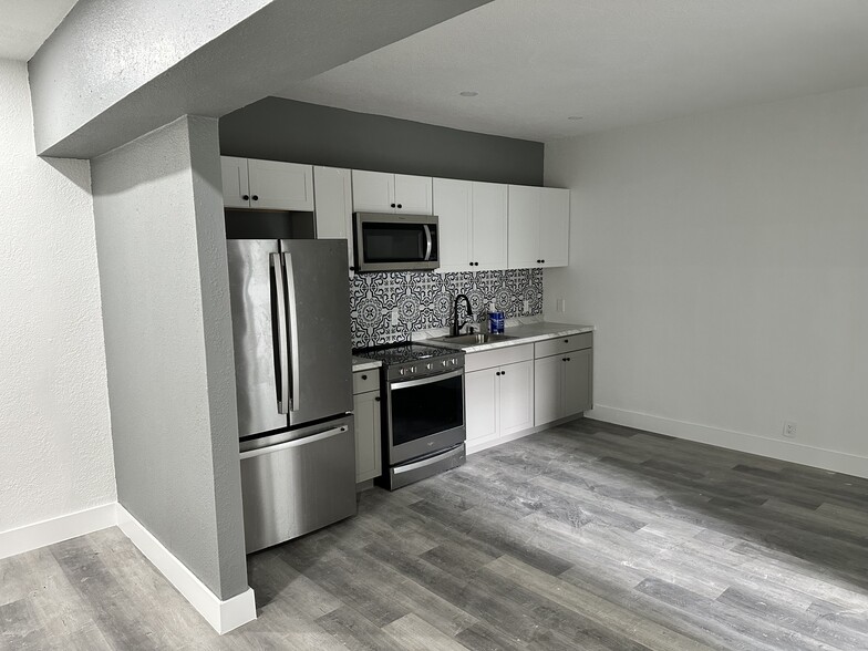 Building Photo - 3339 NW 33rd St