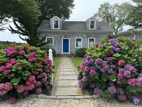 Building Photo - 1429 Peconic Bay Blvd