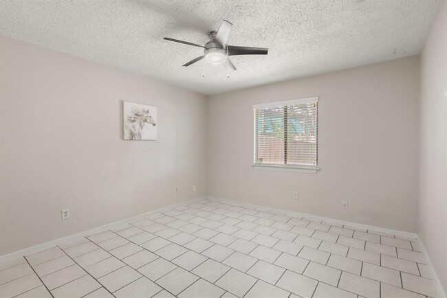 Building Photo - 2311 Burleson Rd
