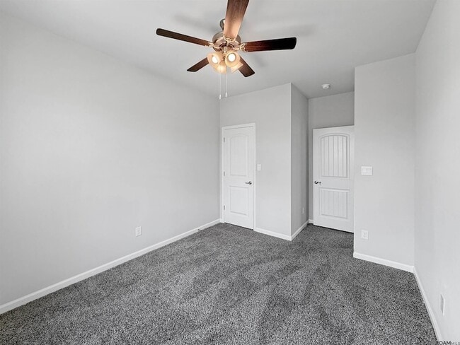 Building Photo - 4734 Malbec Ave