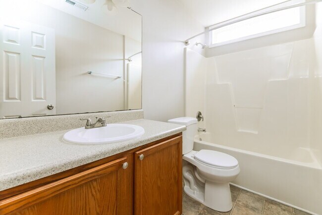 Building Photo - 3733 Blue Blossom Dr