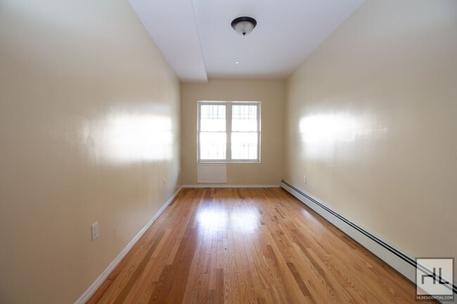 Building Photo - 2 Bed 2 Bath On Dekalb Ave.