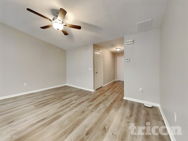 Building Photo - 1532 Wallace Manor Ave