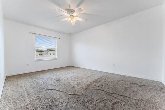 Building Photo - 1053 SW Coleman Ave