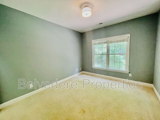 Building Photo - 4204 Peppervine Trail