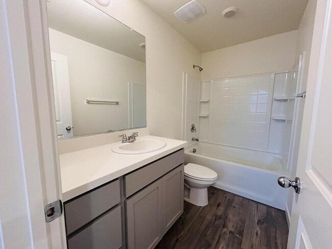 Building Photo - 5312 Molino Cir