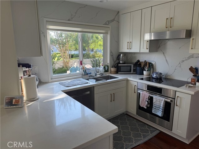Building Photo - 8 Ashwood
