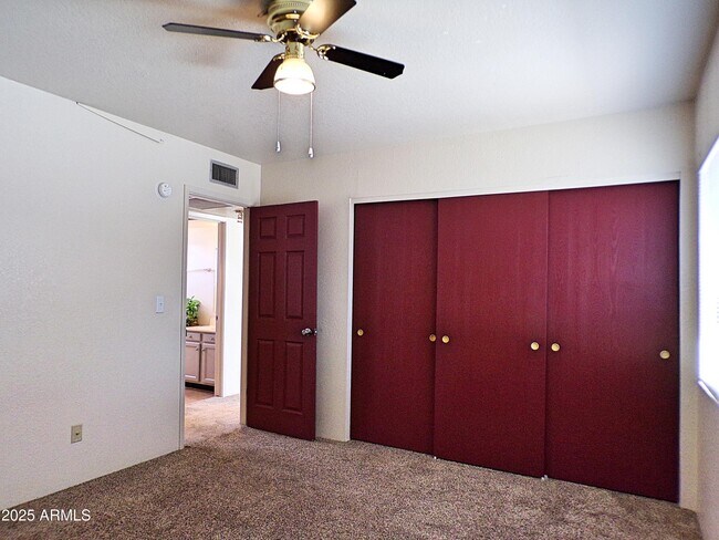 Building Photo - 4307 Plaza Vista