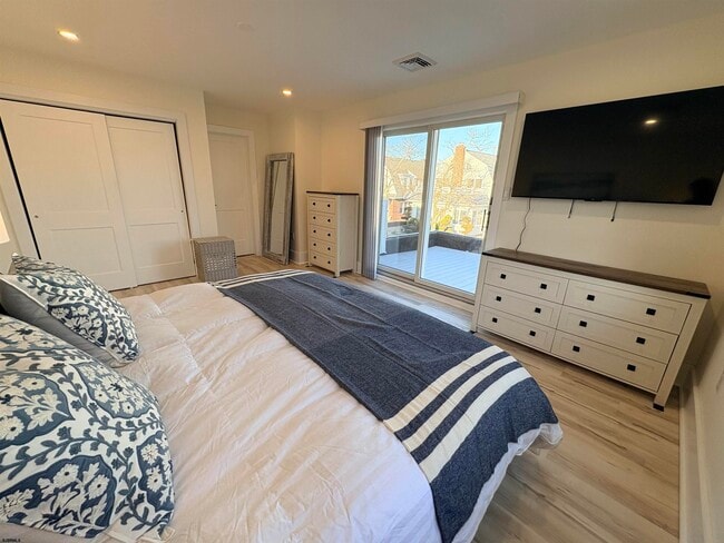 Building Photo - 6 N Jasper Ave