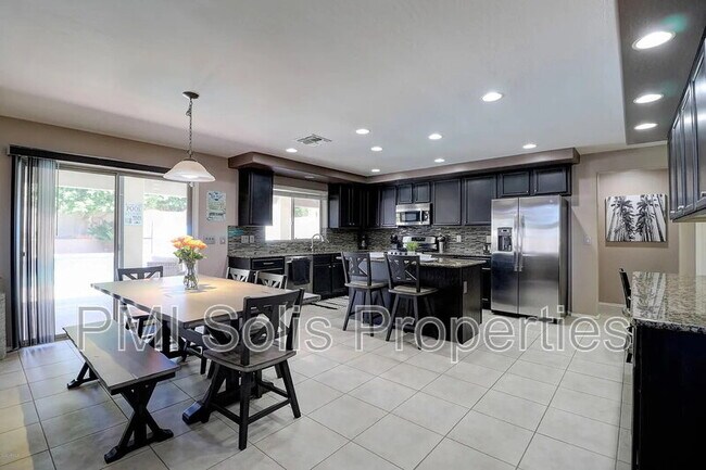 Building Photo - 13412 W Annika Dr