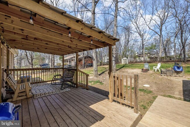 Building Photo - 13410 Wilderness Park Dr