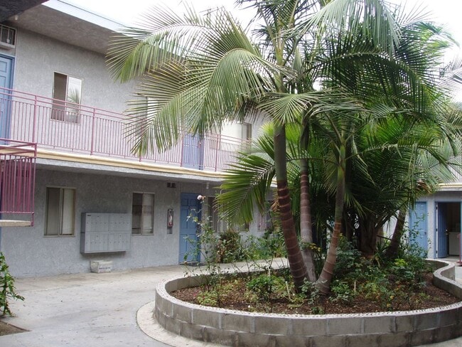 Building Photo - 6890 Paramount Blvd