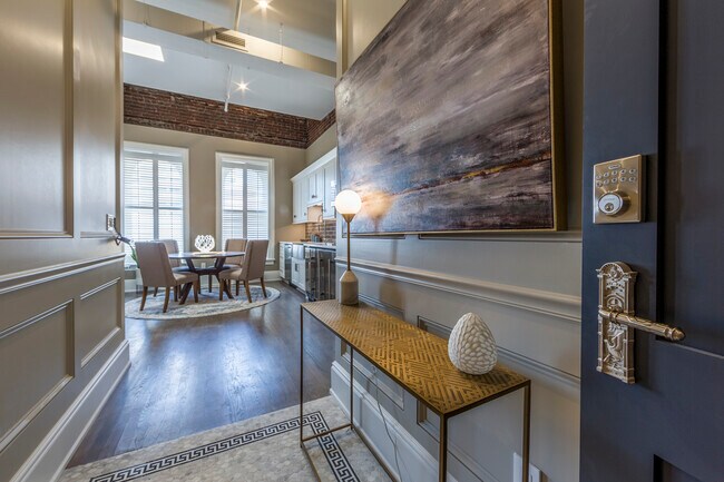 Building Photo - 227 W Fayette St