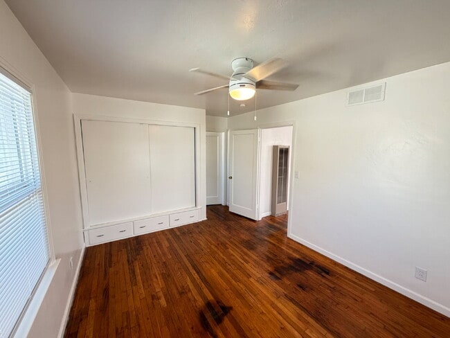 Building Photo - 1821 H St