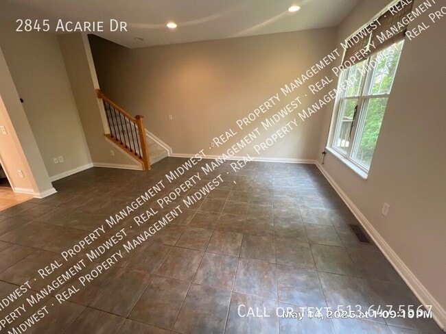 Building Photo - 2845 Acarie Dr