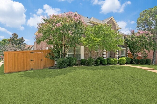 Building Photo - 8512 Mesa Verde Dr
