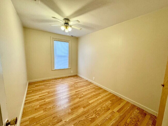 Building Photo - 1 bed 1 bath