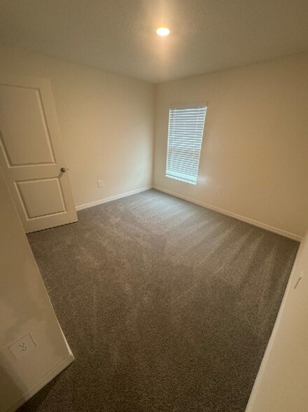 Building Photo - 12294 Elmore Dr
