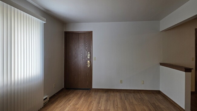 Building Photo - 2-Bedroom  Upper in a 8plex building