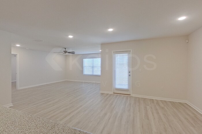 Building Photo - 4647 Malay Cir