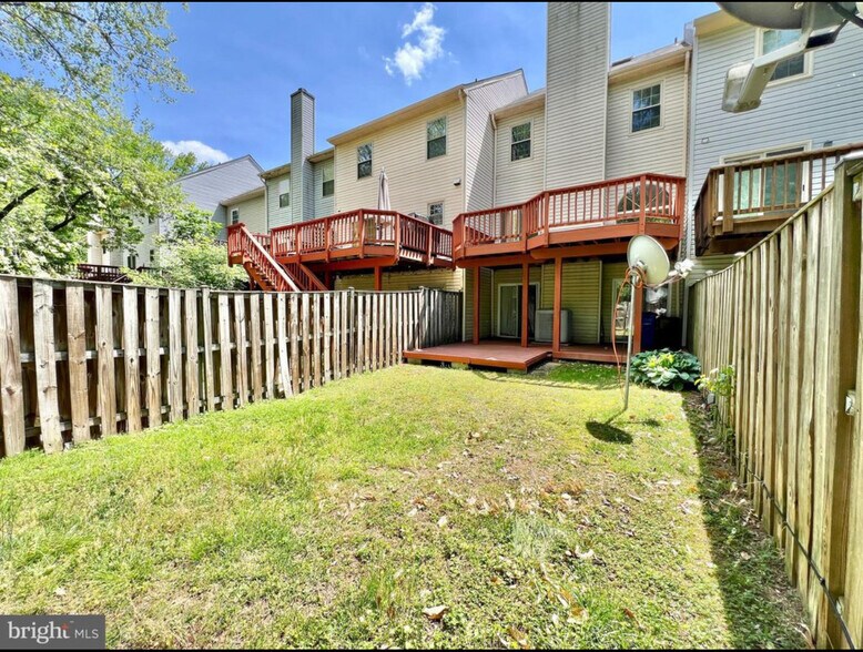 Building Photo - 9632 Hadleigh Ct