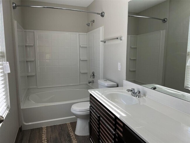 Building Photo - 1427 Swan Ridge Dr
