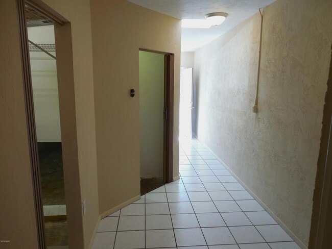 Hallway - 266 Timberline Trl