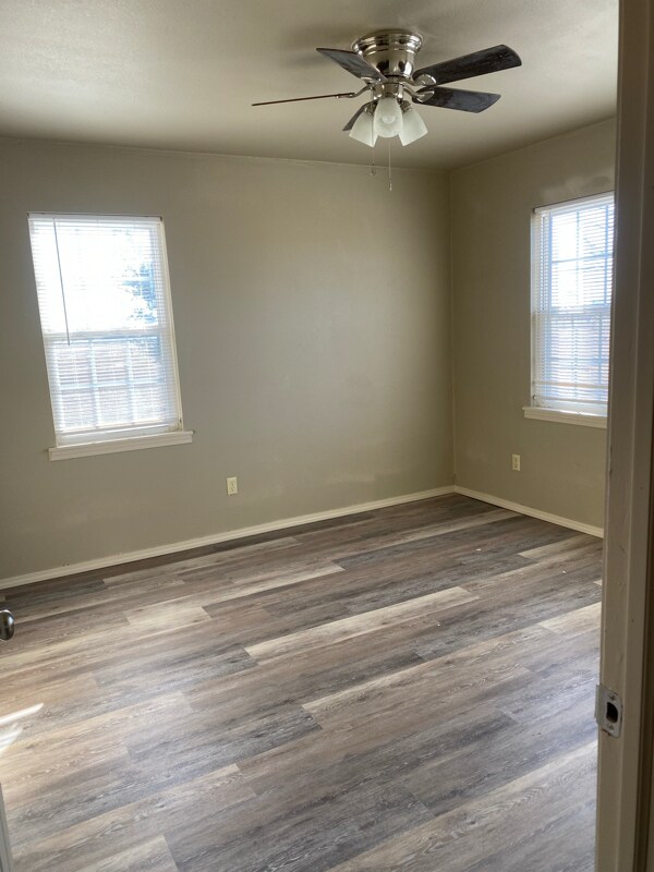 Building Photo - 3311 8th St