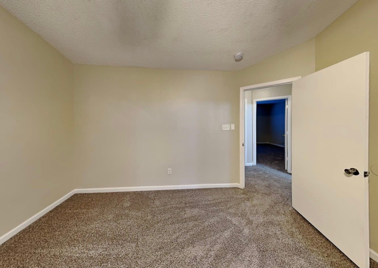 Building Photo - 10636 Greatford Ct