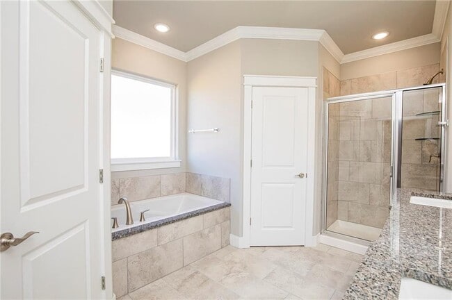 Building Photo - 1936 Seay Cir