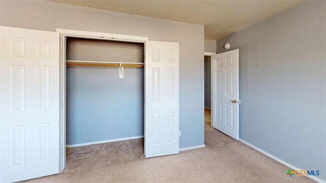 Building Photo - 701 Black Hills Trail