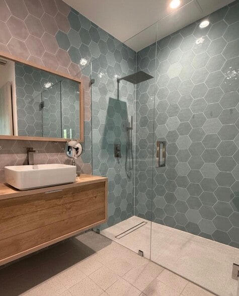 Building Photo - 1345 SW 60th Ct