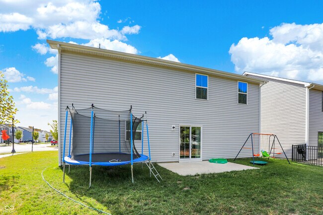 Building Photo - 910 Red Hls Ct