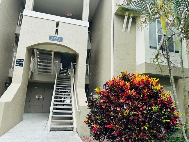 Building Photo - 1760 Palm Cove Blvd