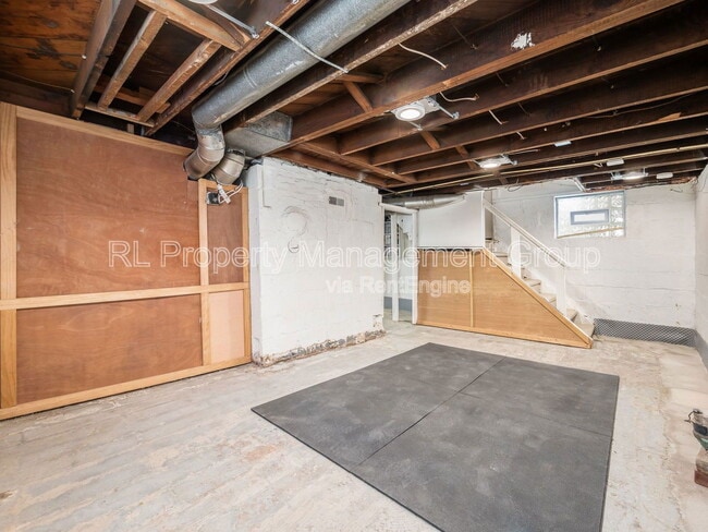 Building Photo - 669 Sheldon Ave