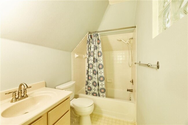 Building Photo - 10905 Galleria Cove