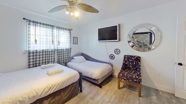 Building Photo - Oceanfront Winter Rental Mid-September 202...