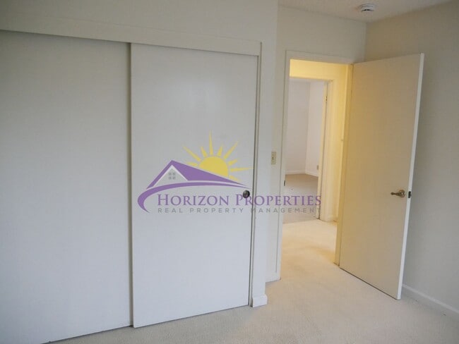 Building Photo - Spacious 4 Bed 2 Bath 1,575 sqft Lincoln Village Home