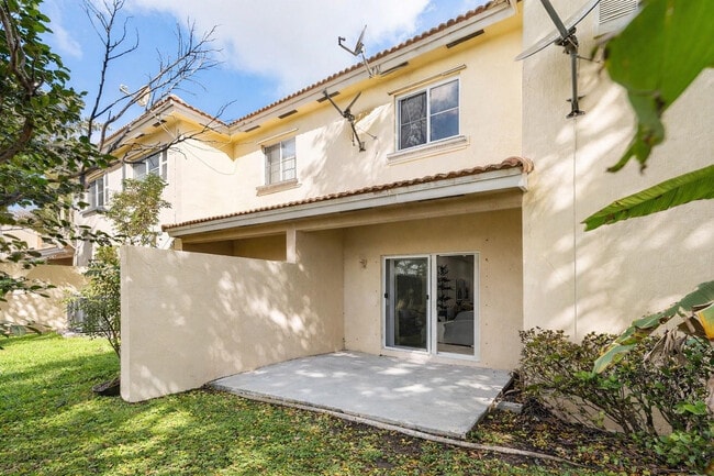 Building Photo - 11338 NW 33rd St