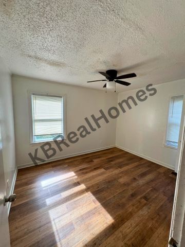 Building Photo - 2601 Kenner Ave