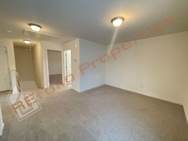 Building Photo - Stylish 4-Bedroom 3 Bathroom Single Home w...