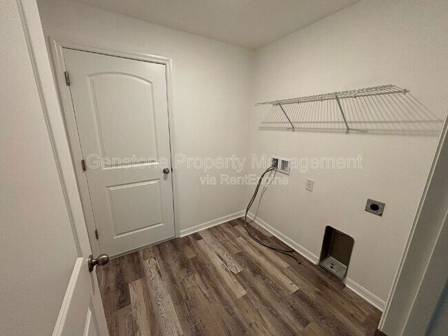 Building Photo - 2277 Caspian Dr