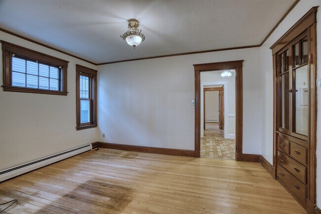 Building Photo - 29 Channing St