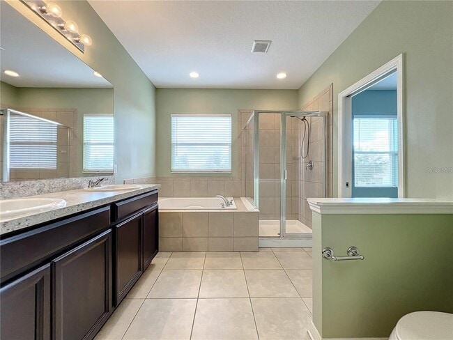 Building Photo - 2572 Limerick Cir